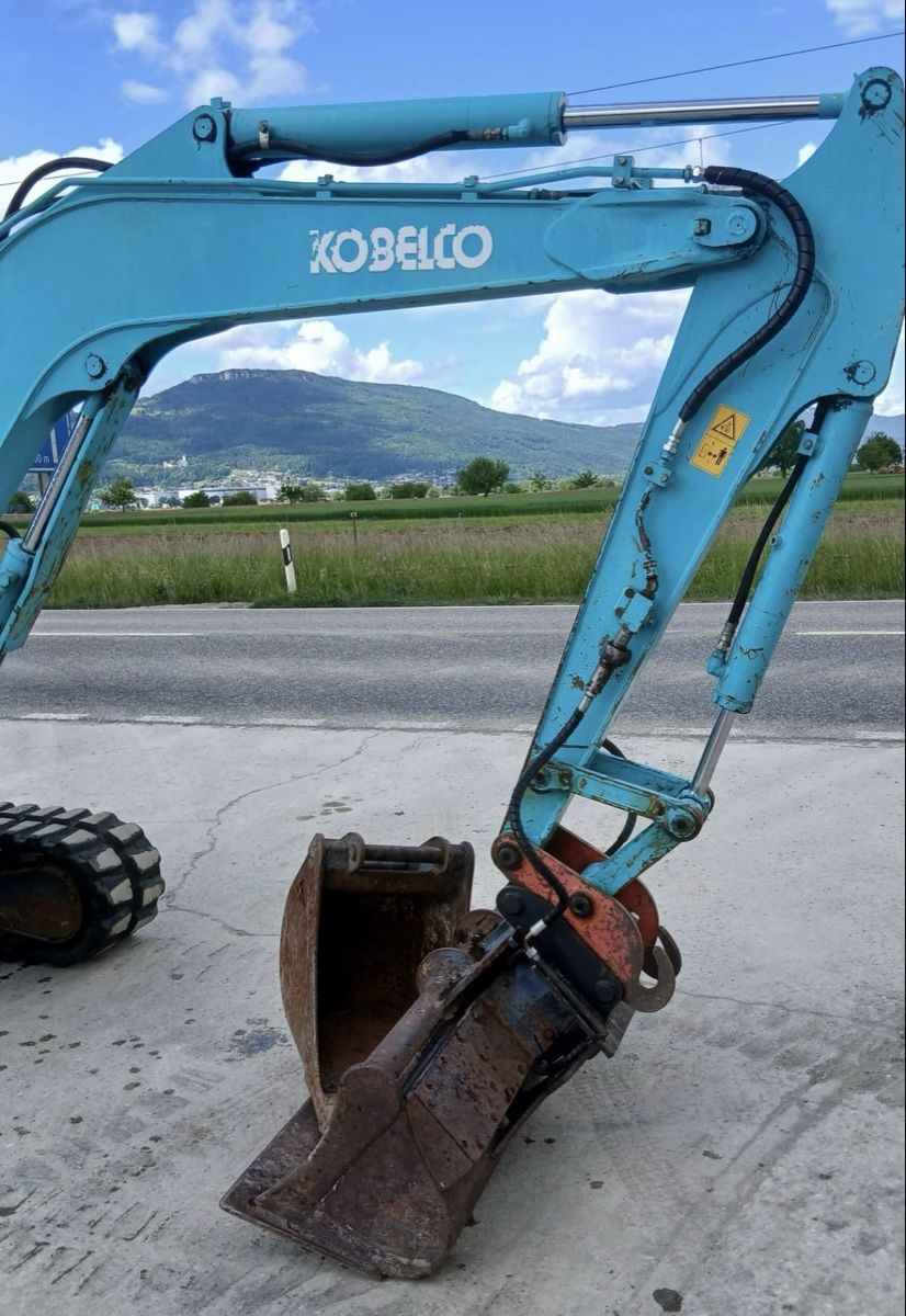 Kobelco Escavatori: Bagger Kobelco SK 35 3,6 Tonnen – Usato da Niederbipp venduto da baggerch 4
