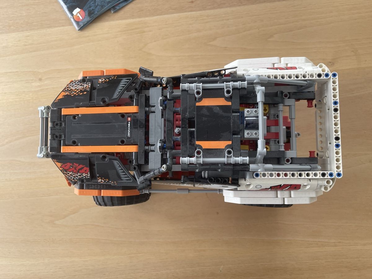 Lego Giocattoli: Lego Technic Geländewagen 9398 – Usato da St. Gallen venduto da RubenStucki 2