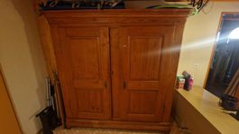 Schrank Massiv, antik, Kieferholz