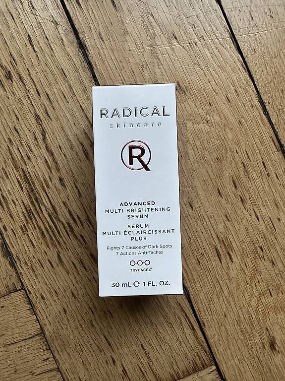 Gesichtspflege: Radical Skincare "Advanced Multi Brightening Serum" – Neu und originalverpackt aus Zuerich von Tozde