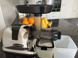 Omega Juicers Juicer Chrome Black Good Condition