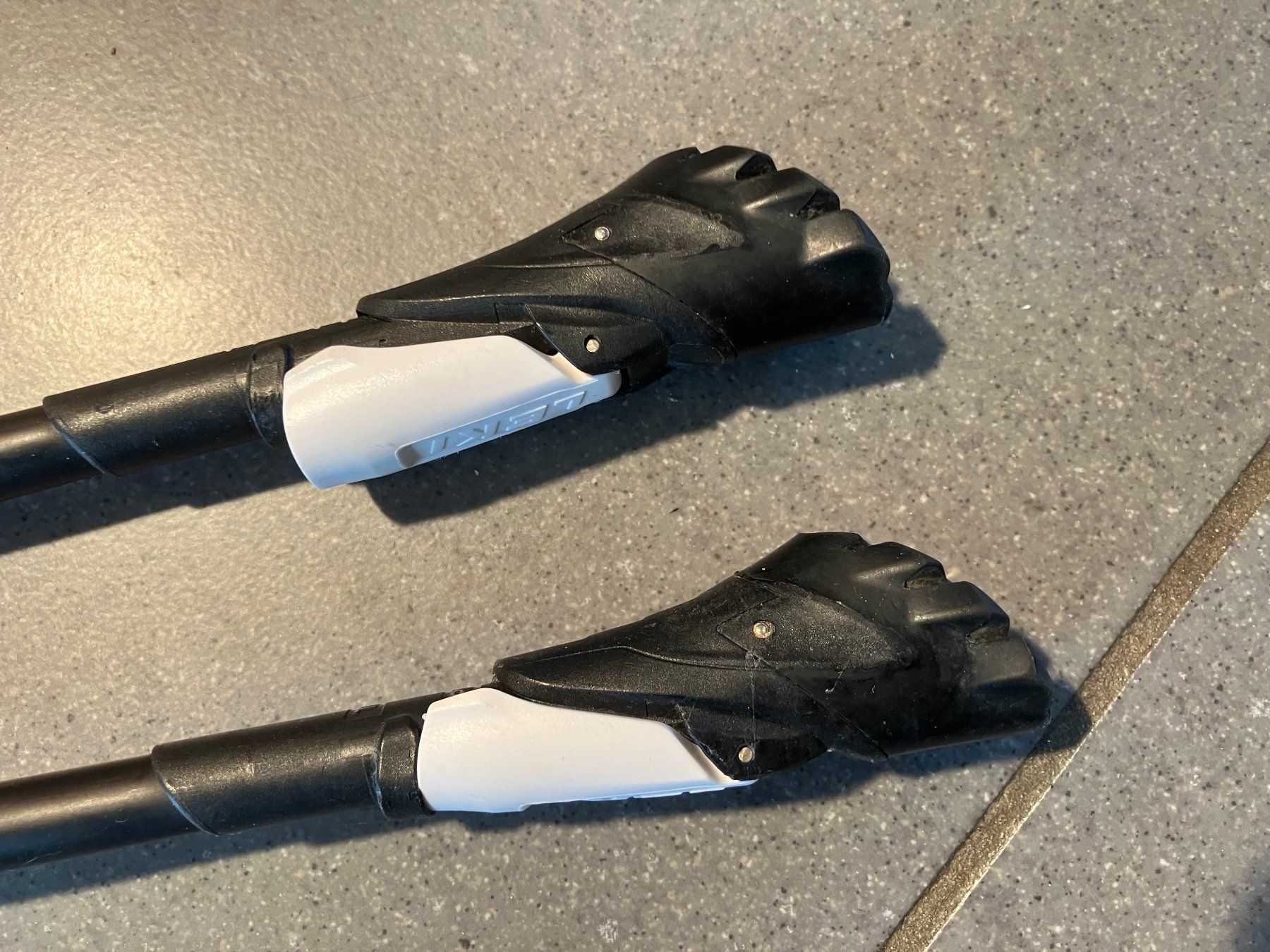Leki Bastoncini da trekking: Leki Walkingstöcke Smart Carbon Series 16 Trigger Shark 105 – Nuovo (secondo la descrizione) da Winznau venduto da gugi2009 7