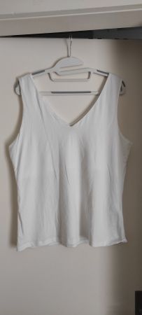 More & More Top, weiss, doppelter Stoff im Brustbereich, 42