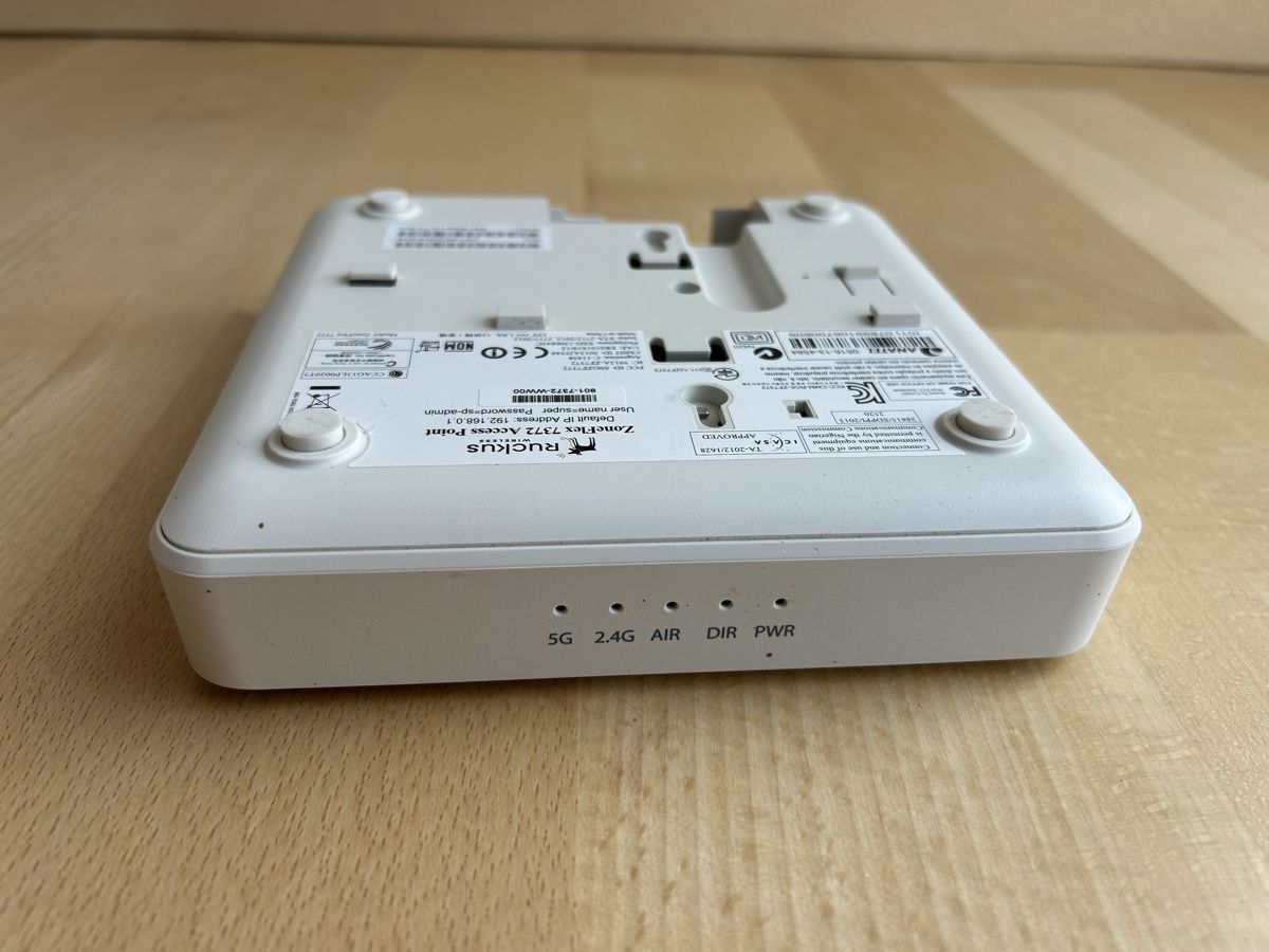 Modem & Router: Ruckus ZoneFlex 7372 Wireless Access Point (WLAN) – Usato da Bremgarten AG venduto da Auctionforyou 3