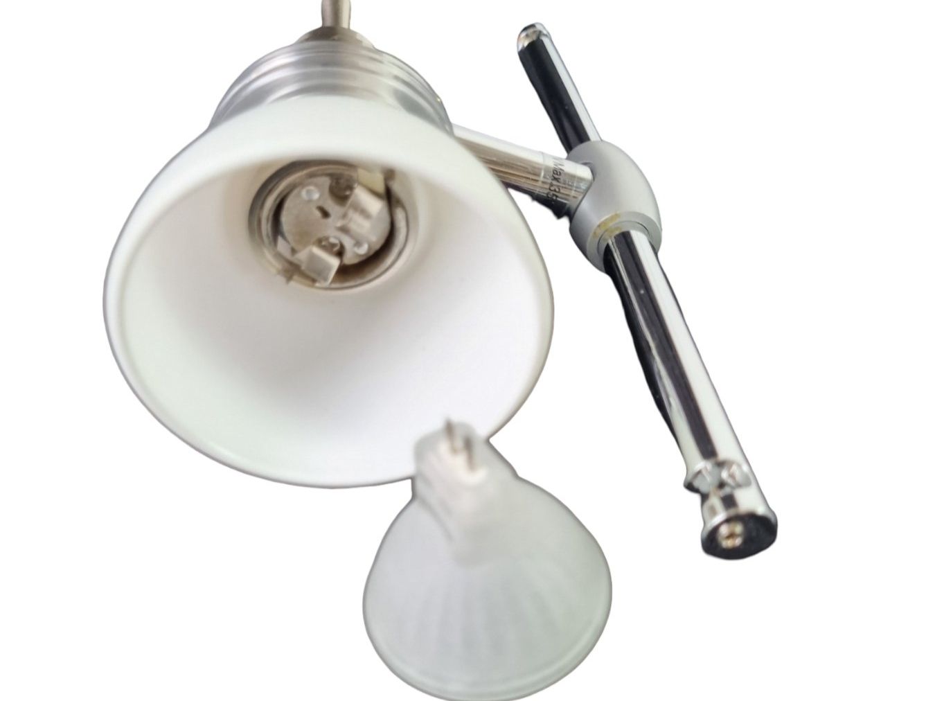 Lampen: LIGHT & EASY Spotlight Lampe – Gebraucht aus Wangen b. Olten von Restwert_Wangen