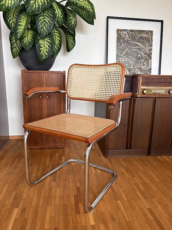 Chaises: 6 Freischwinger-Stühle mit Geflecht – D'occasion à Vaduz par car_xnh5 2