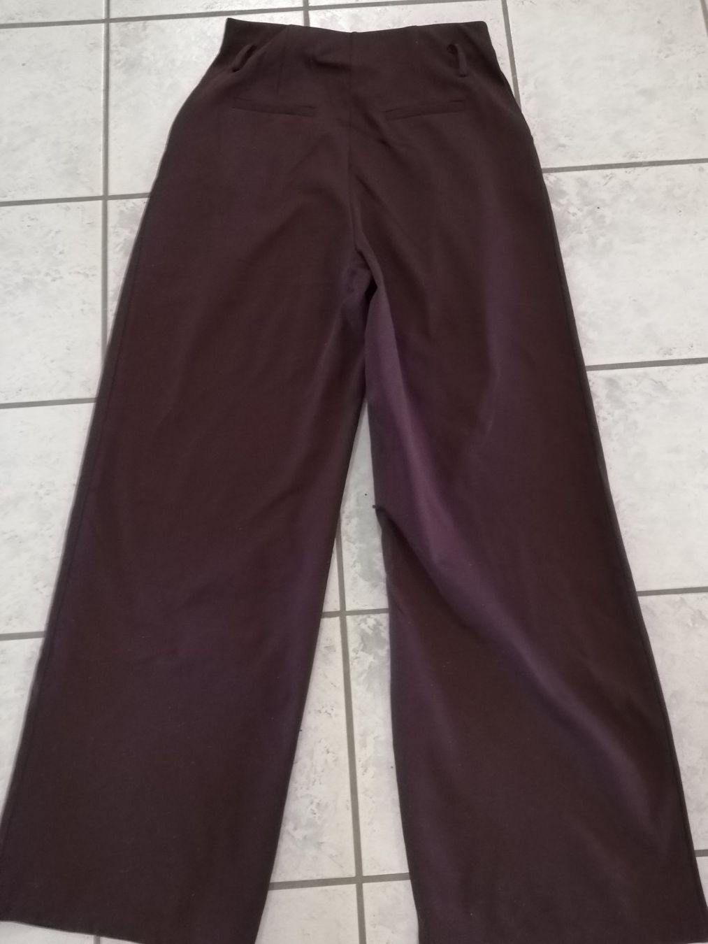 Pantaloni: Sehr schöne Hosen Gr 34 – Usato da Untersiggenthal venduto da Marlen59 1