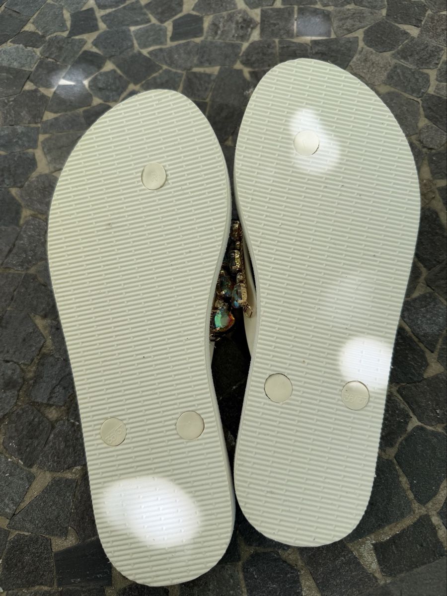 Scarpe da donna: Flip-Flops weiss Glitzer-Steine Grösse 36 – Usato da Zürich venduto da Fuxion 6