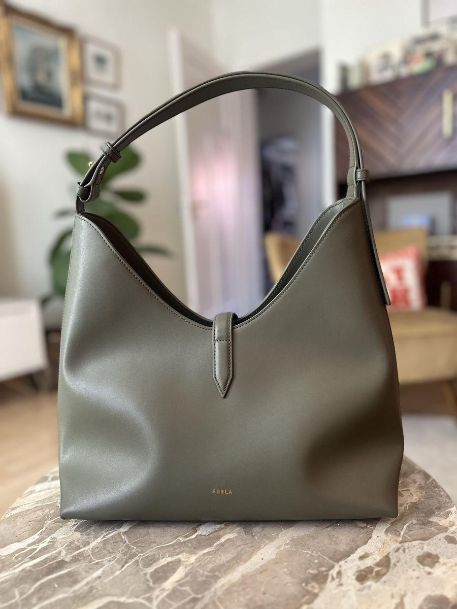 Furla Borse da donna: Furla Goccia M Hobo Sage – Nuovo (secondo la descrizione) da Zürich venduto da TheaVMO 2