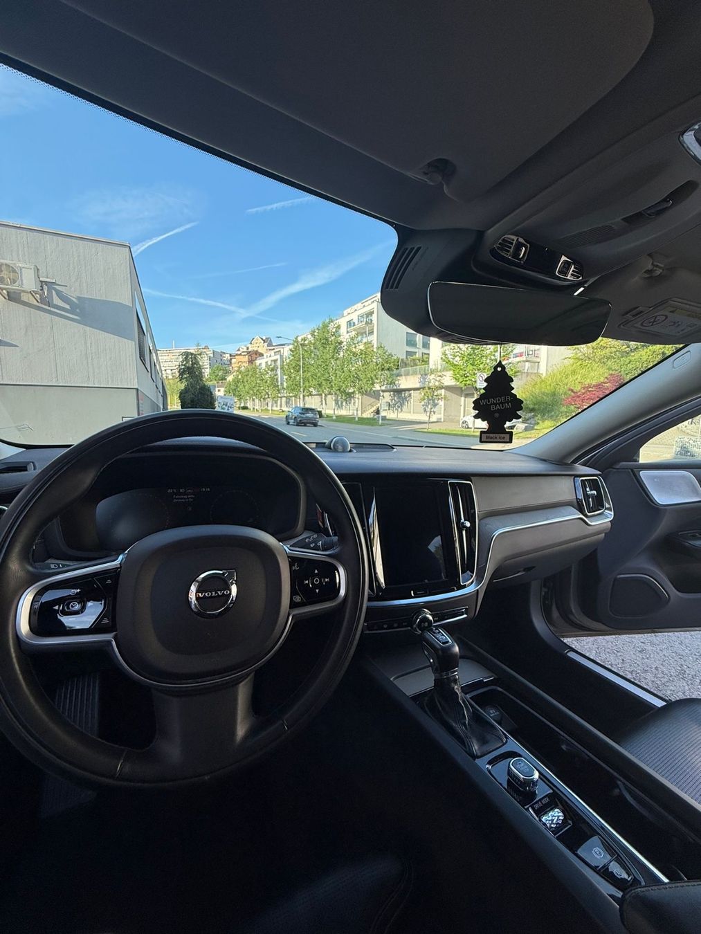 Volvo Automobili: Volvo V60 Inscription T6 – Usato da Appenzell venduto da Loiliboy 2
