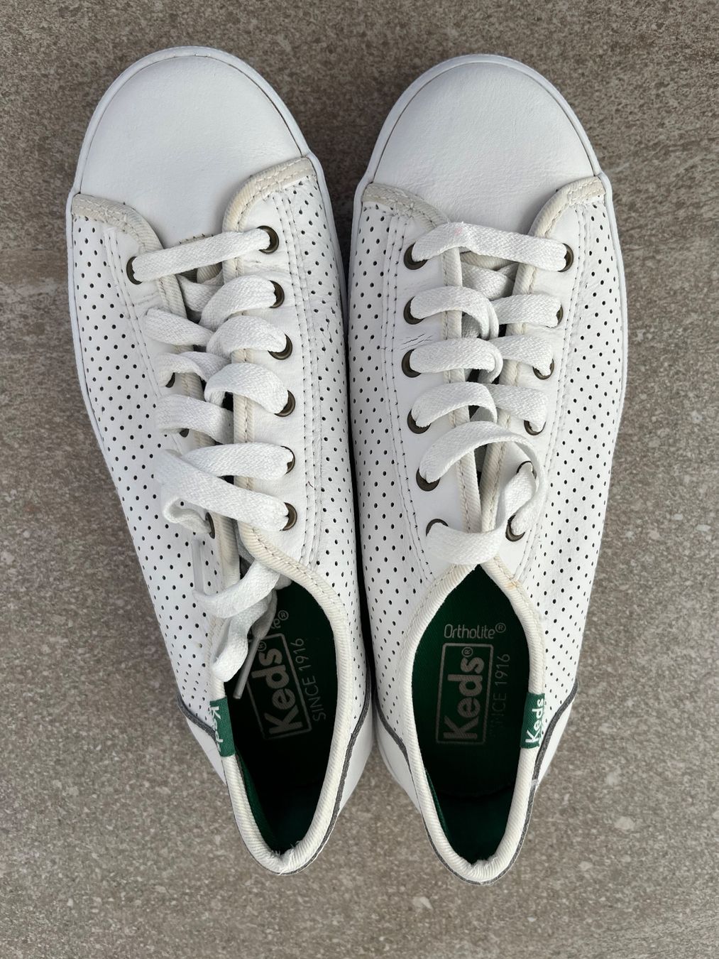 Scarpe da uomo: Weisse Sneakers von Keeds Gr.  37 – Usato da St-Prex venduto da buc_y6n7 3