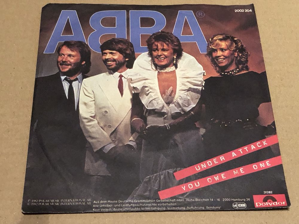 ABBA. 7“ Single. Under Attack (Gebraucht) in Faulensee für CHF 6 – mit ...