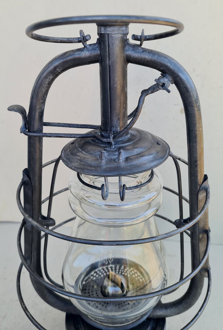Lampen & Licht: Alte Petroleum Stall-Laterne Sturmlaterne – Gebraucht aus Frasnacht von Carawill 3