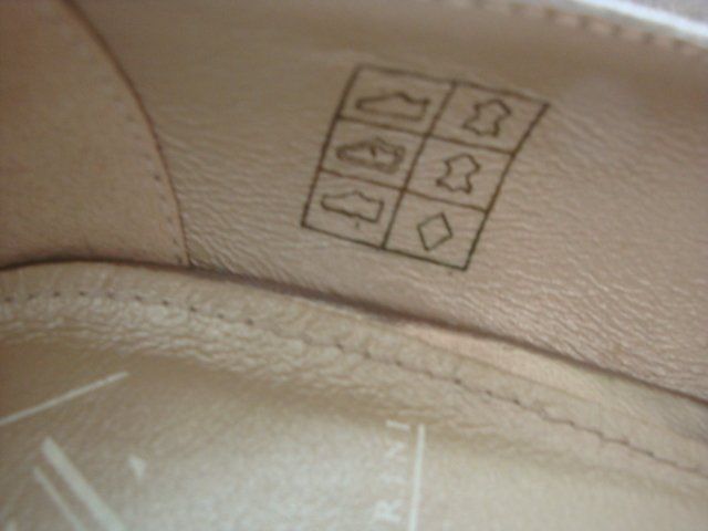 Damenschuhe: hellgrauer Veloursleder Pumps – Gebraucht aus Thun von Ereli47 2