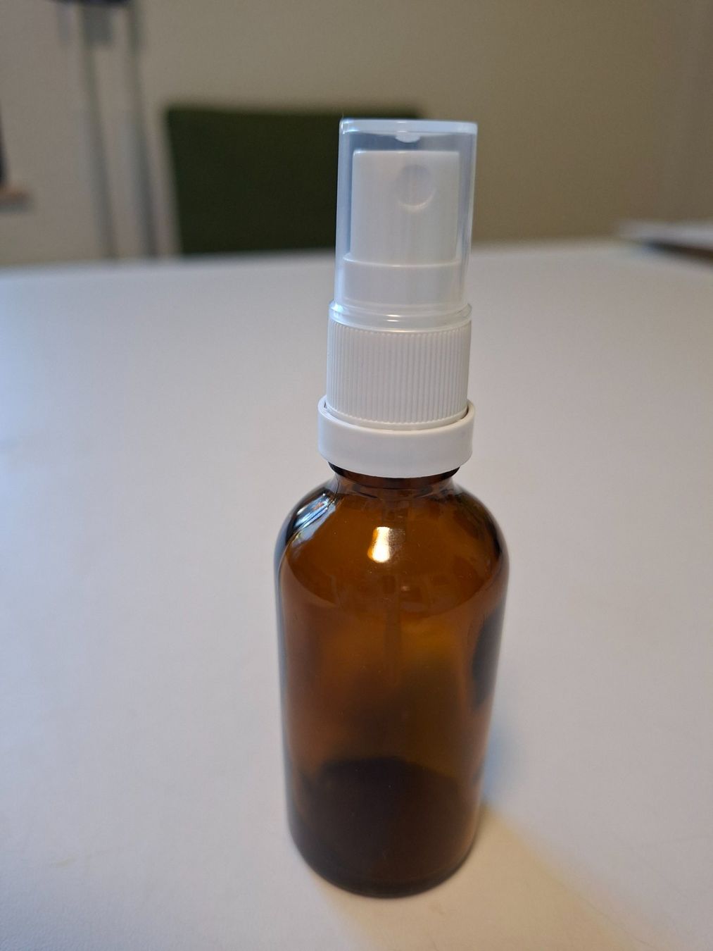 Accessori da laboratorio: Braunglas Sprühflasche 50 ml mit Zerstäuber Neuware – Nuovo (secondo la descrizione) da Zürich venduto da mar_bh62 1