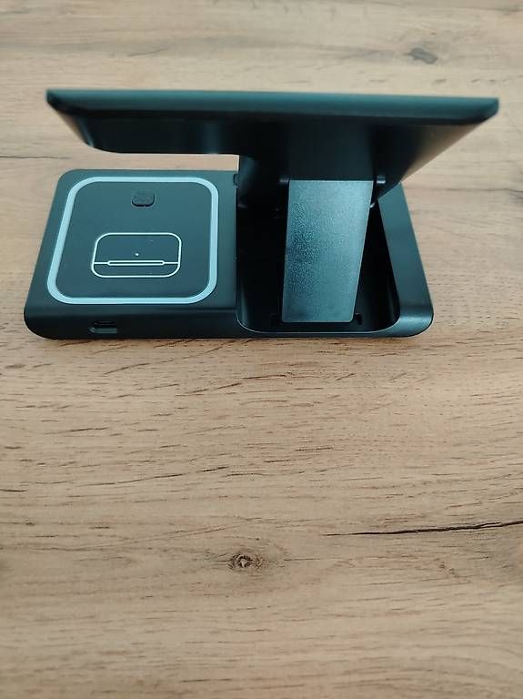 Caricabatterie: CARICATORE WIRELESS 3 IN 1 PIEGHEVOLE – Nuovo (secondo la descrizione) da Davesco-Soragno venduto da Mia_sii 2