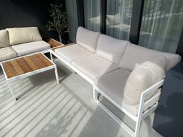 Outdoor Lounge