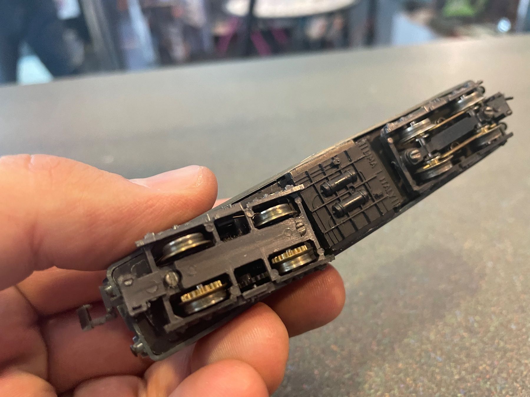 Lima Modellini di ferrovie: Lima Spur N E410 DB Analog – Usato da Chiasso venduto da Carrara-Modellismo 4