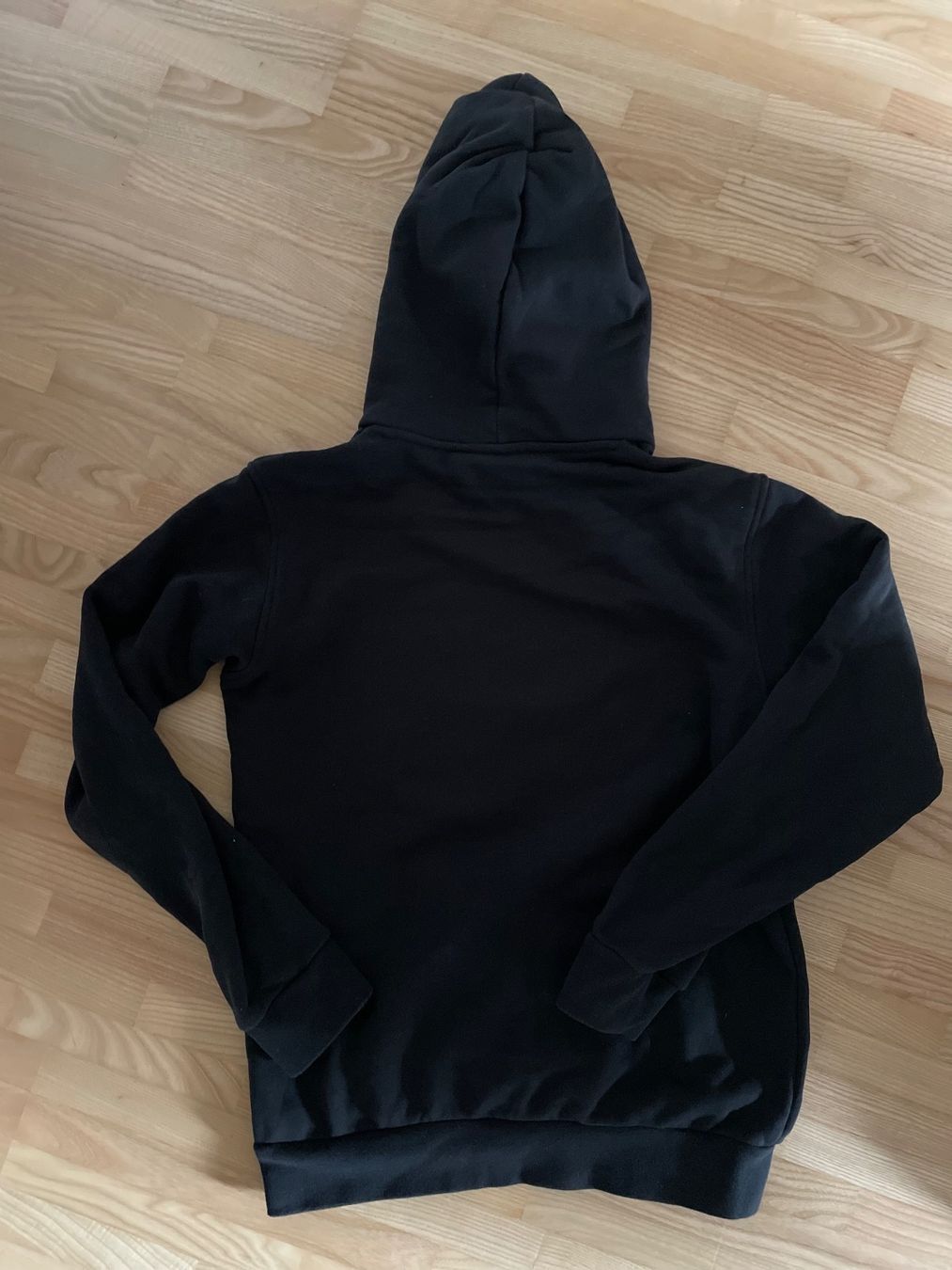 Adidas Maglioni & Felpe: Adidas x Disney Kapuzenpullover Goofy - Gr XS – Nuovo (secondo la descrizione) da Brüttisellen venduto da ThommyK 2