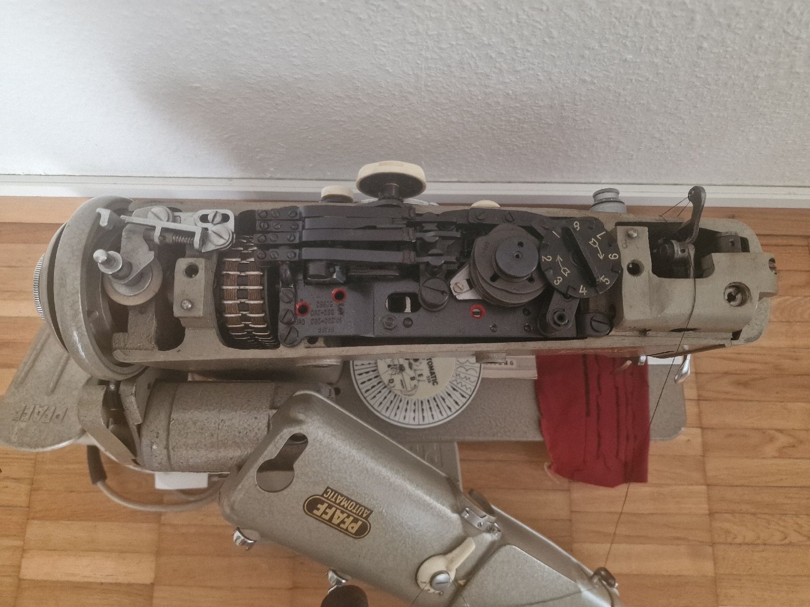 Pfaff Macchine da cucire: PFAFF 230 – Usato da Pratteln venduto da Zifah1971 2