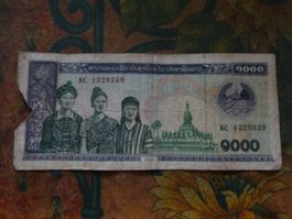 LAOS  1000  Kip  Billet (déchiré)
