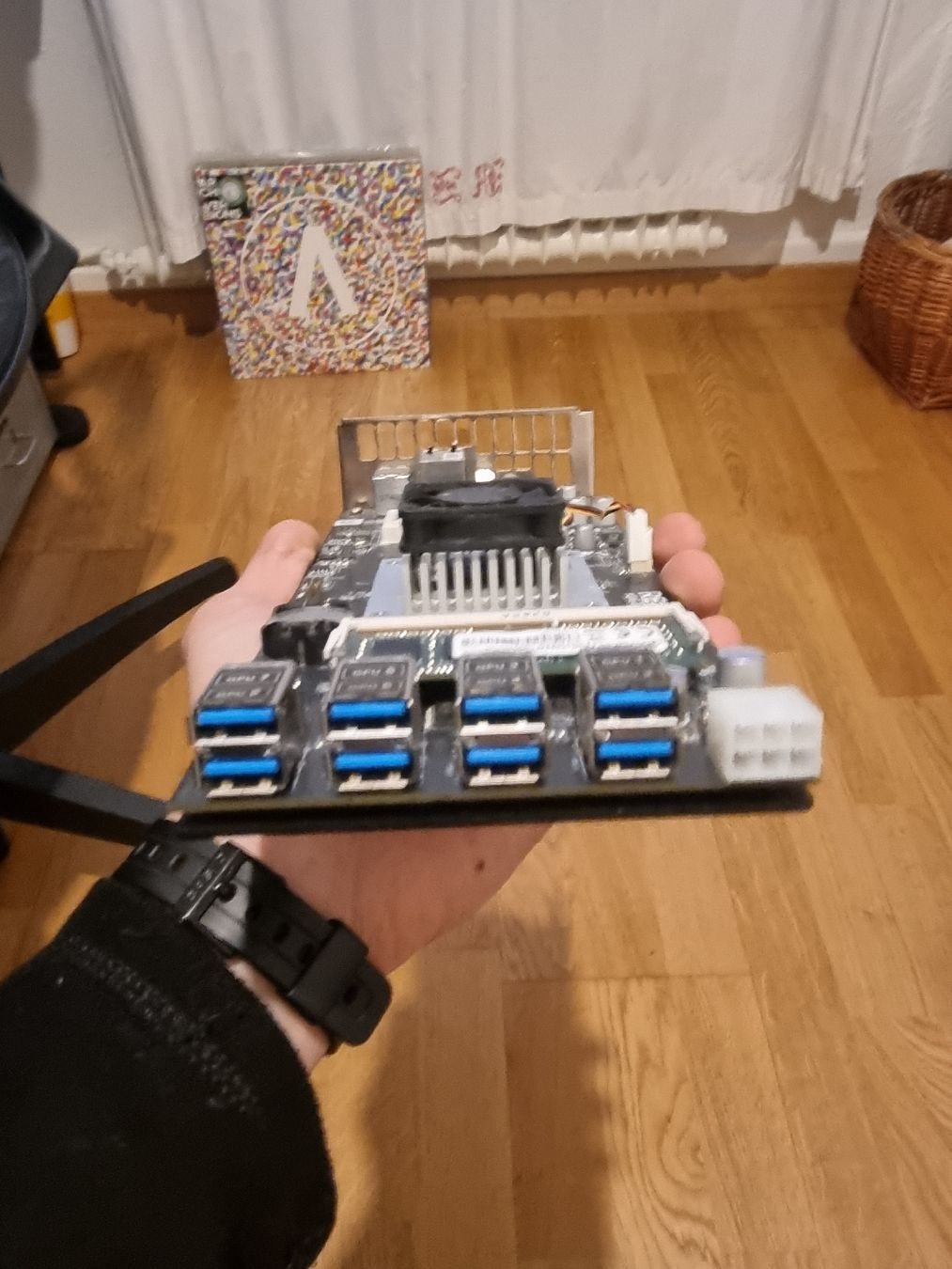 Schede madri: Rebtech mainboard bis 8 Gpu – Usato da Zürich venduto da zumGO 3
