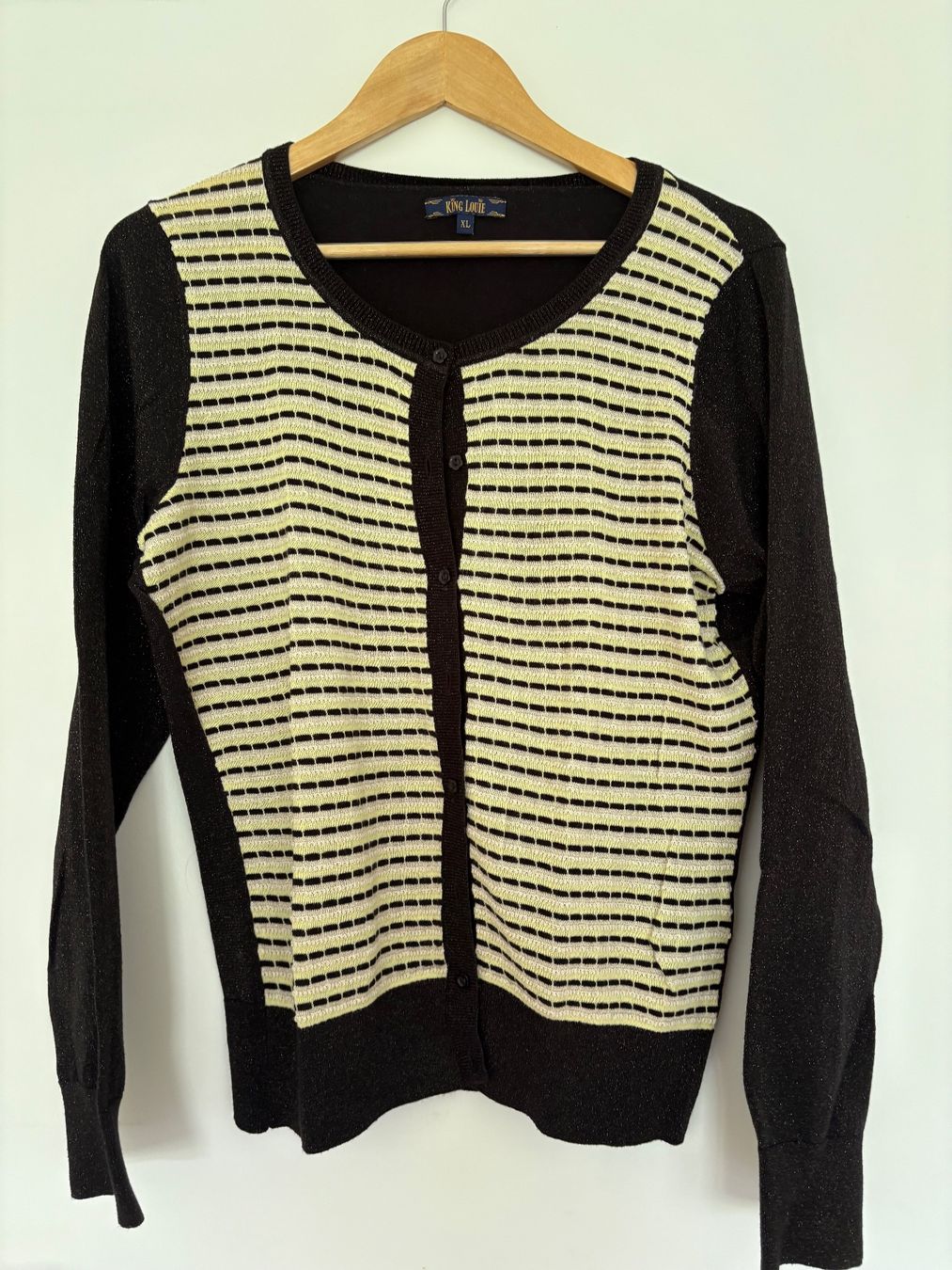 King Louie Kleiderpakete: T-Shirt/Jacke Set – Gebraucht aus Olten von mar_dg8p 2