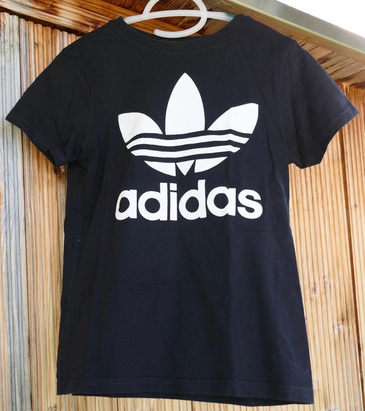 Adidas T-Shirts: T-Shirt – Gebraucht aus Münchenbuchsee von Yothu