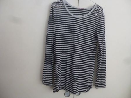 T-Shirt schwarz/gra Nieten in Gold Gr.XL