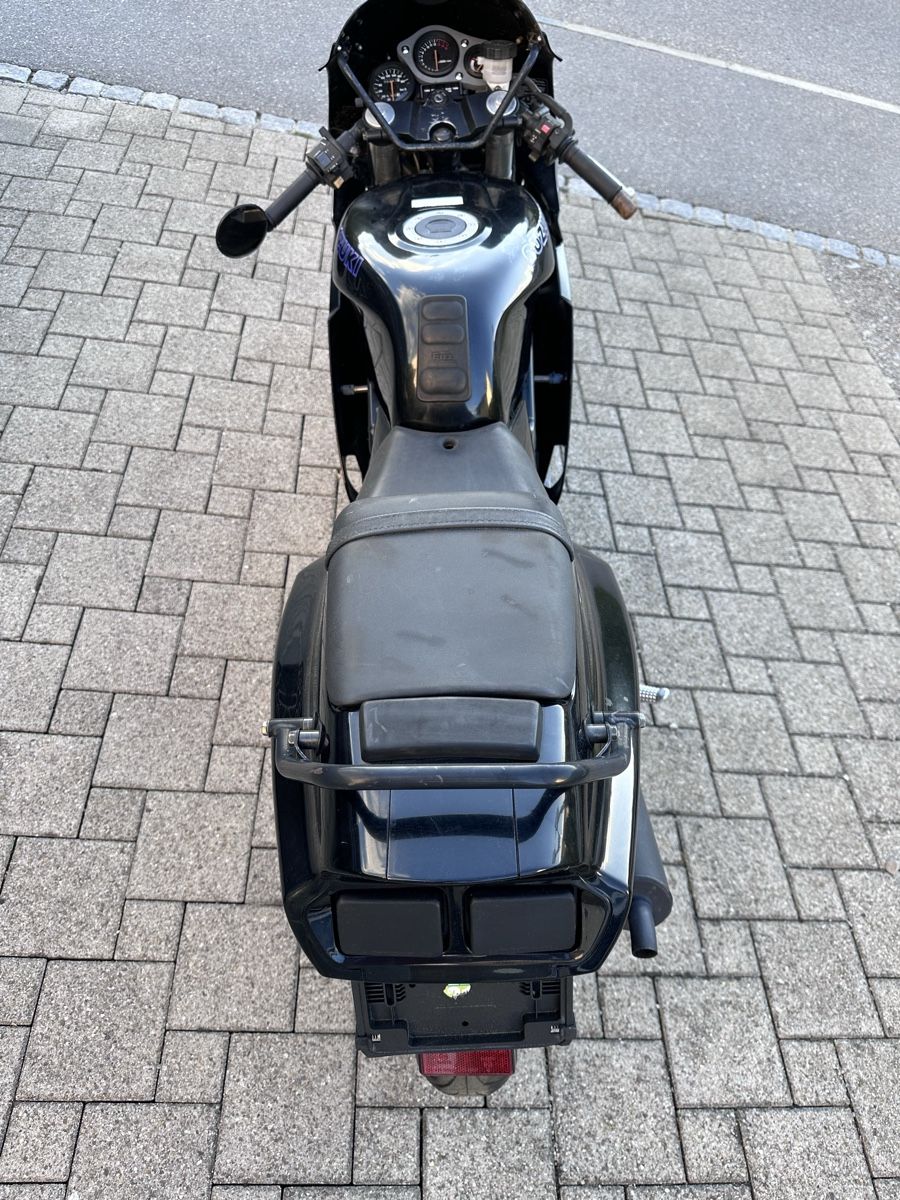 Suzuki Strada: Suzuki RG 125F 2takt – Usato da Appenzell venduto da B-Quick 5
