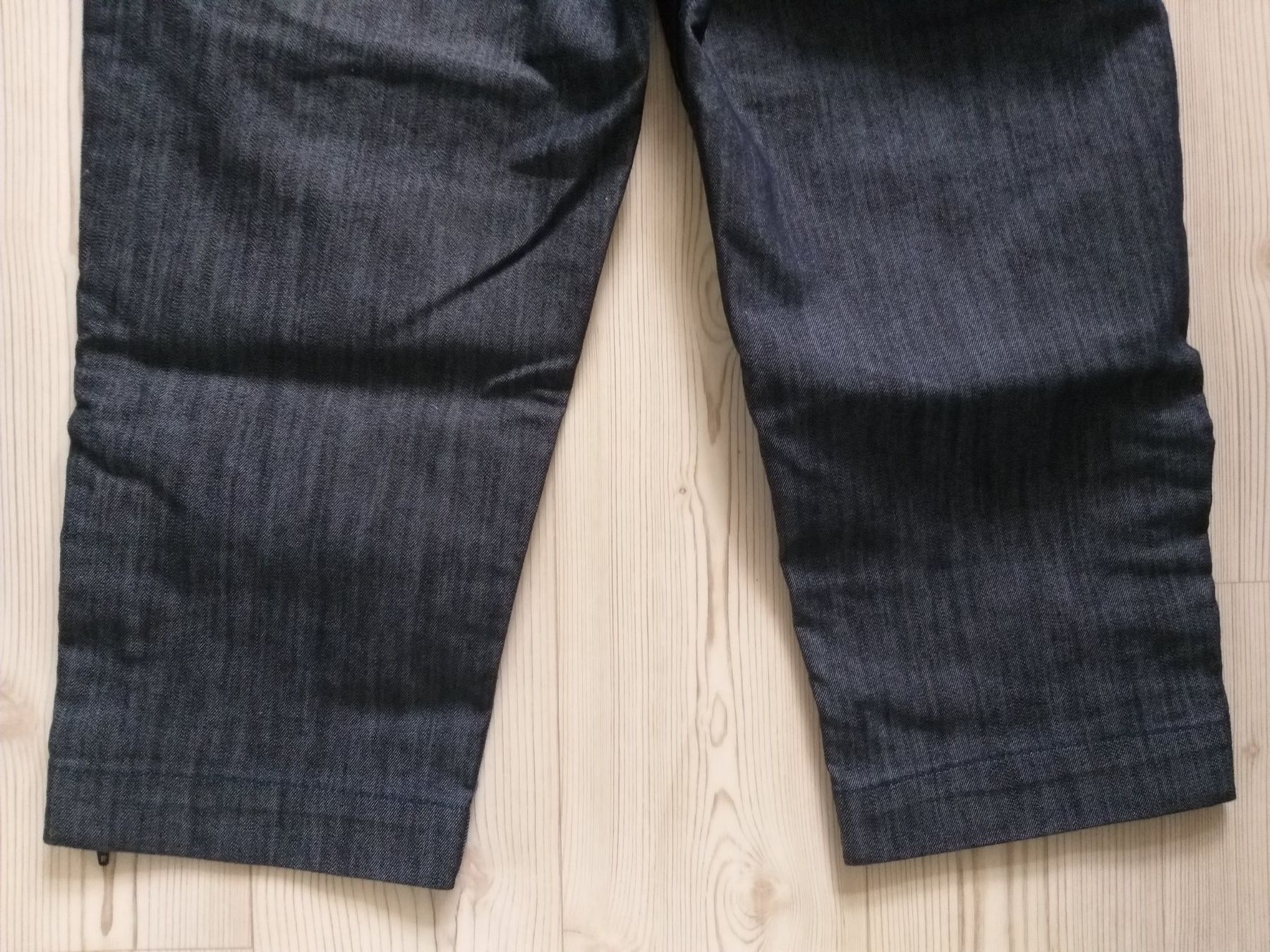 Jeans: HELLY HANSEN Jeans 7/8 taille / Grosse S – Neuf (Voir description) à Cossonay-ville par Super-Price-Quality 7