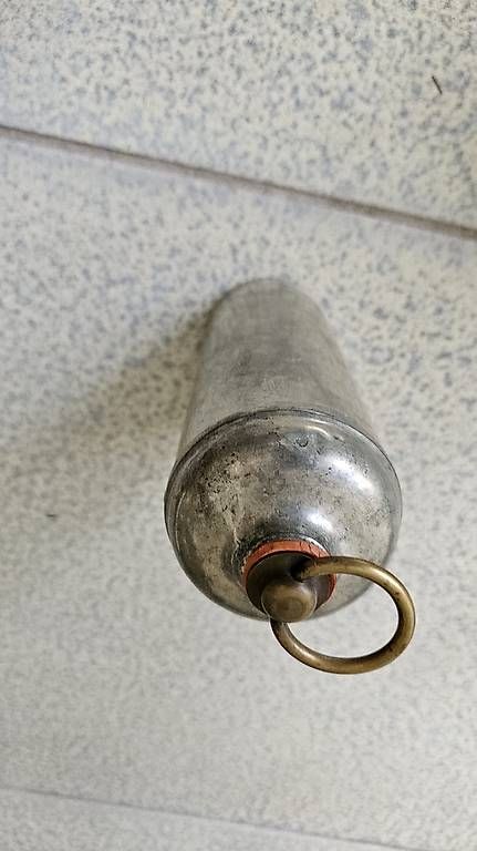 Autres appareils anciens: Bettflasche Metall  – D'occasion à Hunzenschwil par Matthinique 1