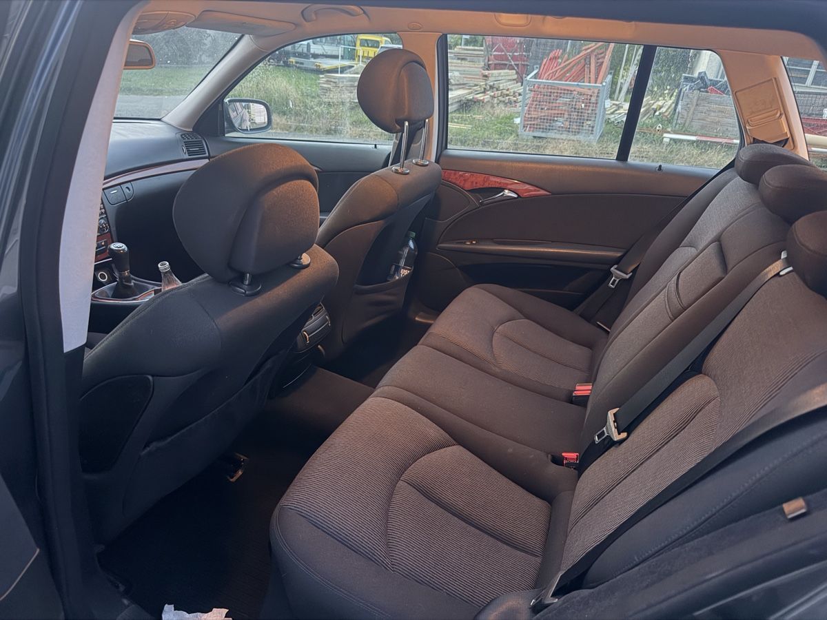 Mercedes-Benz Autos: Mercedes-Benz E200 CDI – D'occasion à Frauenfeld par gil_9tgc 7