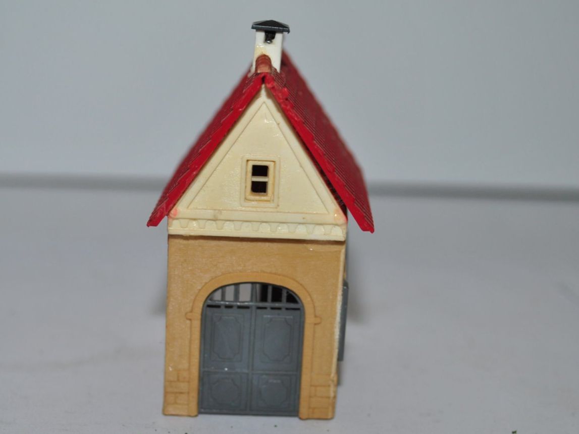 Faller Modelleisenbahnen: Faller Trafohaus ? (PAH720) – Gebraucht aus Aarwangen von Bahnsupport 3
