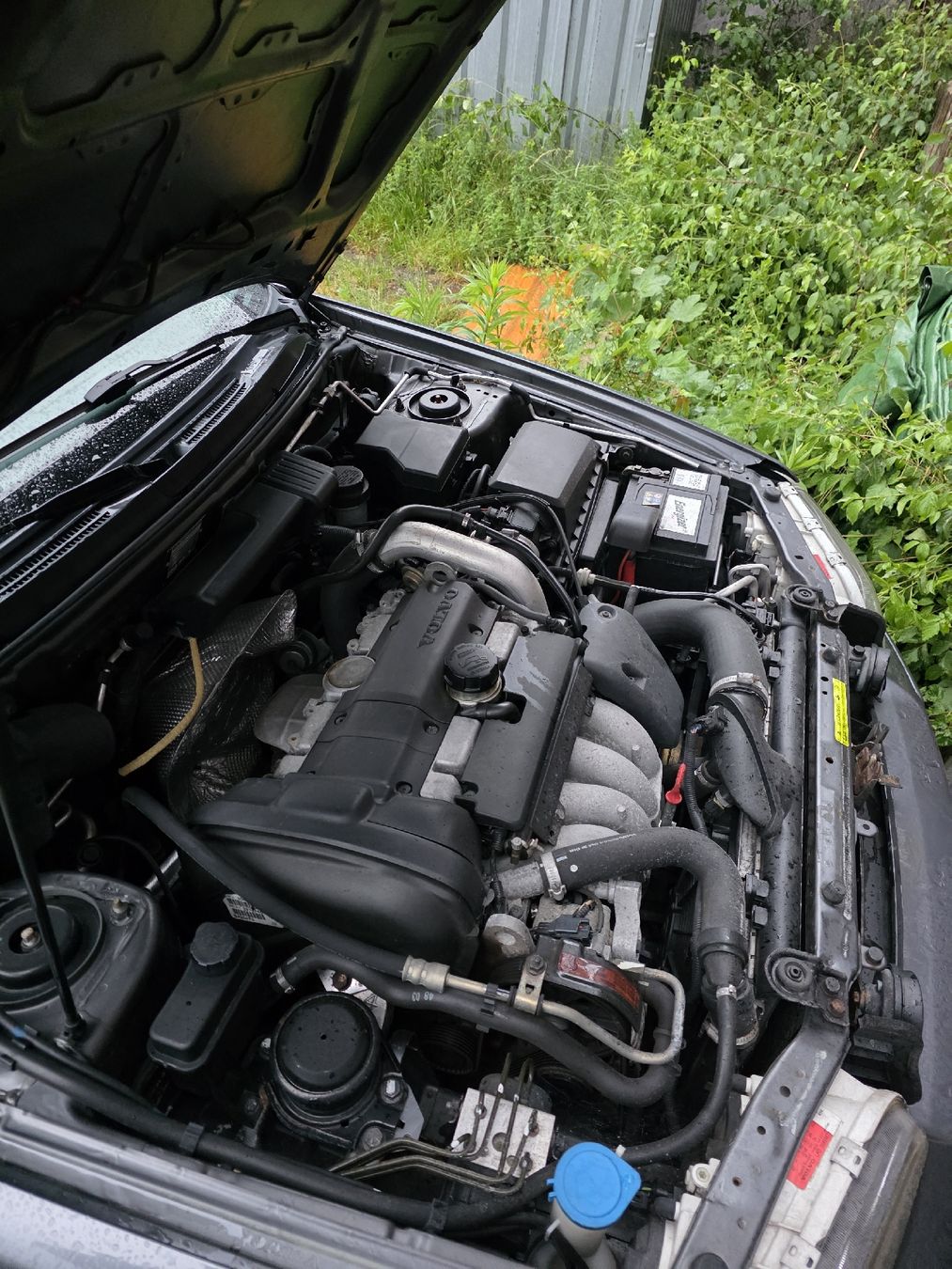 Volvo Automobili: Volvo V40 Kombi dunkelgrau – Difettoso da Frauenkappelen venduto da Fabian.romang 3