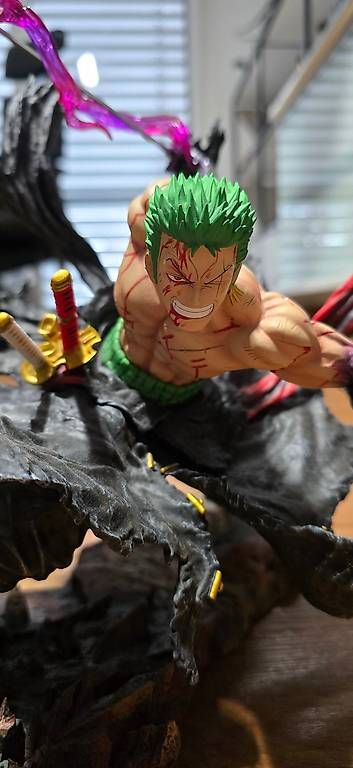 Statuette: IU Studios / One Piece / Roronoa Zoro (1/4) – Usato da Muttenz venduto da SpionRex