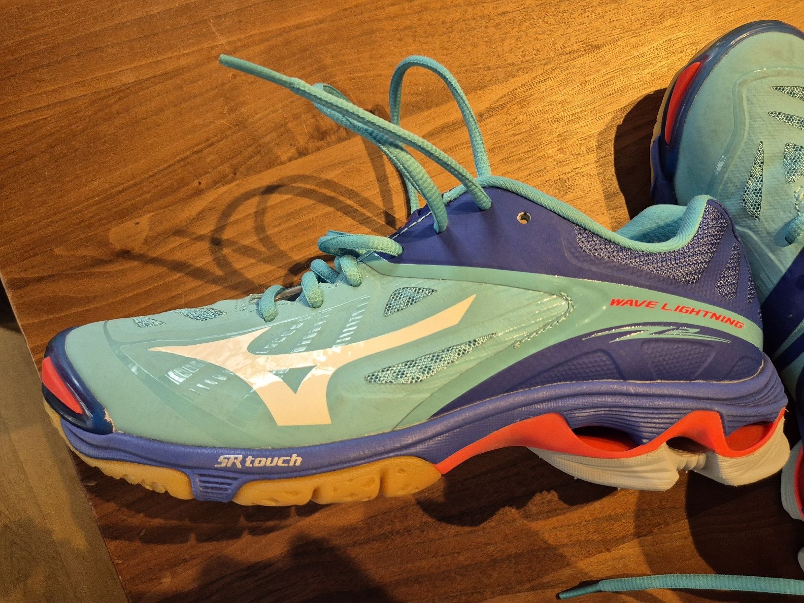 Mizuno Chaussures femmes: Mizuno Damen Hallenschuhe – D'occasion à Rüti ZH par galline72 3