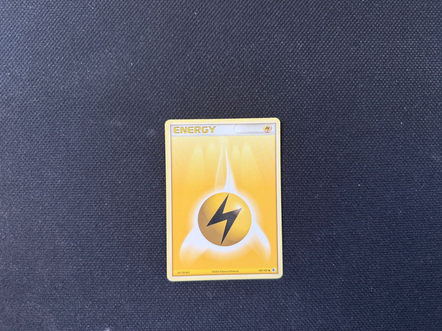 Pokémon Cartes à collectionner: Energy 109/109 – D'occasion à Zürich par mountainwizard00