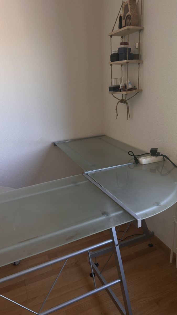 Scrivanie: Glasschreibtisch – Usato da Bern venduto da mat_cb5z