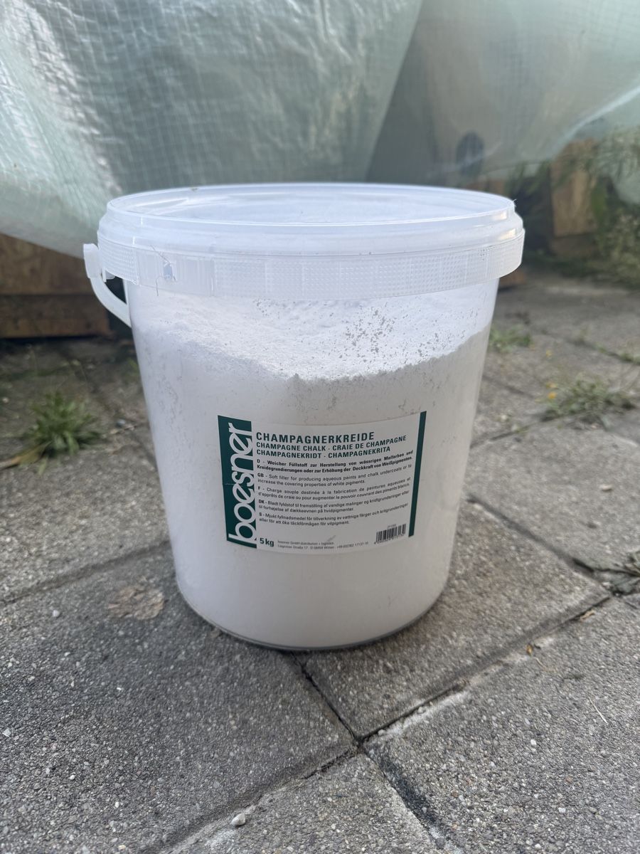 Farben: Boesner Champagnerkreide ca. 4.5kg – Neu (gemäss Beschreibung) aus Bern von goronolza