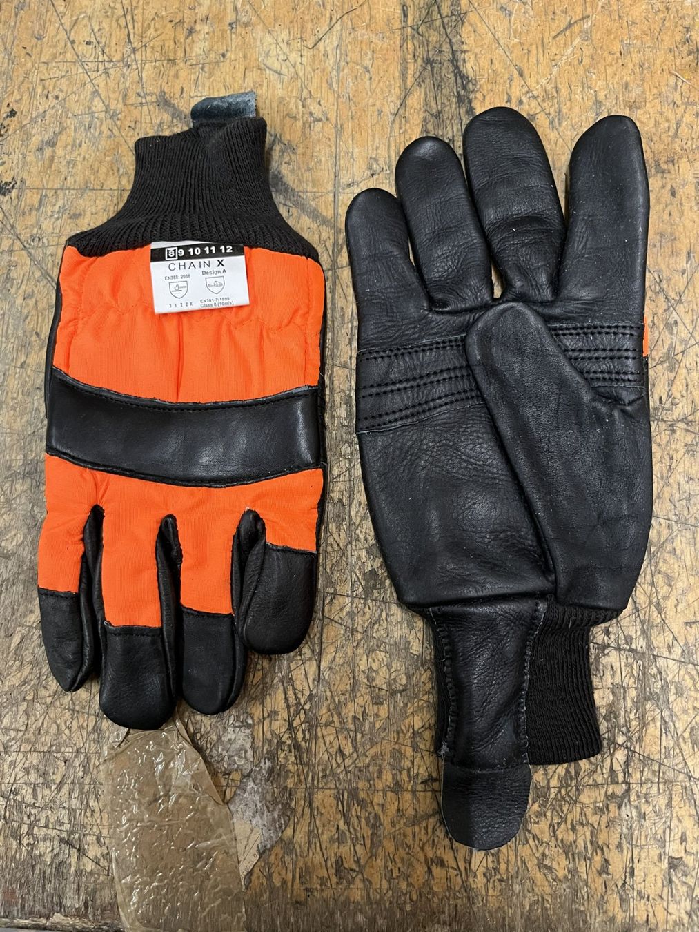 Gants & mitaines : Schnittschutz-Hanschuhe Gr. 8 – Neuf (Voir description) à Stüsslingen par Shoebby_tools
