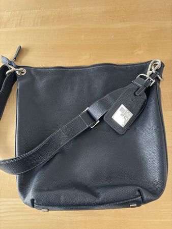Schultertasche der Marke 0714 blau
