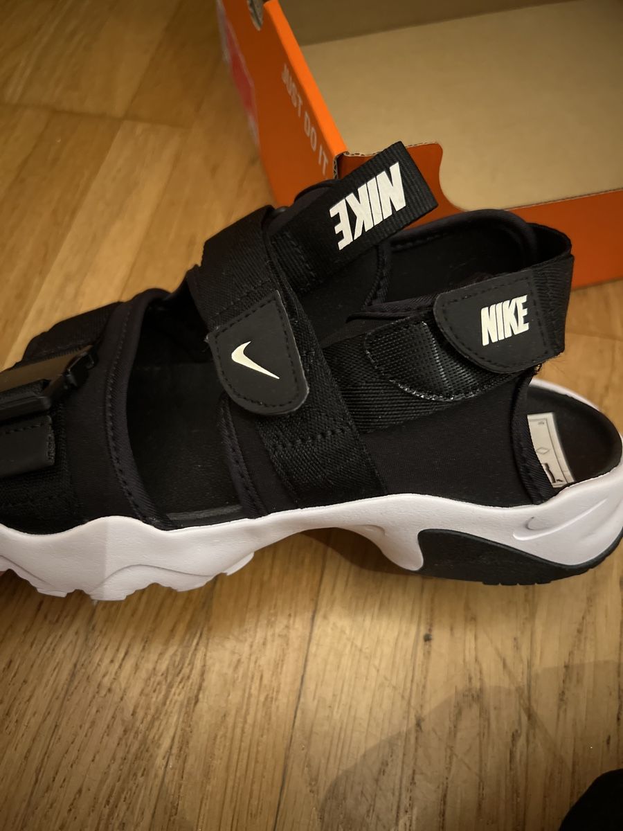 Nike Scarpe da donna: Damen | Nike Canyon Sandal Gr.38 – Nuovo e nell'imballaggio originale da Basel venduto da SimpleE 4