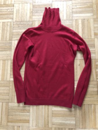 Schöner Rollkragenpullover rot Grösse S guter Zustand!
