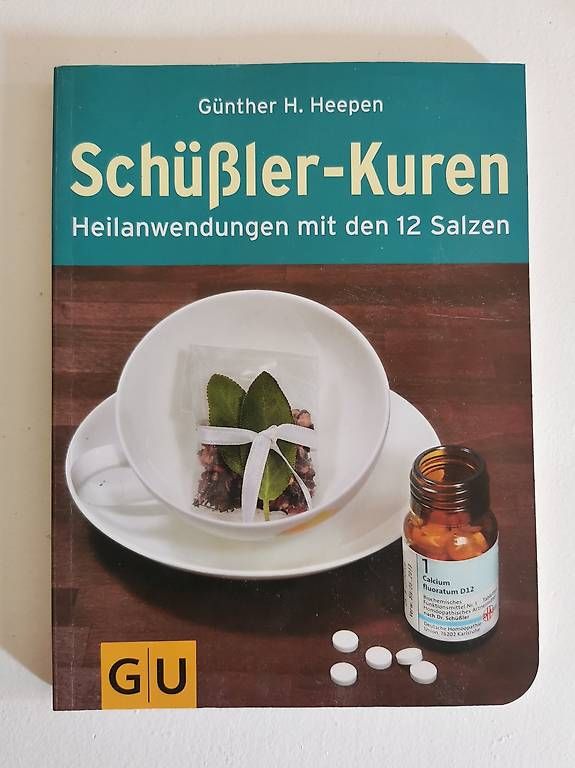 Livres: Schüssler Salze + Schüssler Kuren – D'occasion à bern par jeannie2006