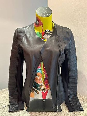 Lederjacke schwarz