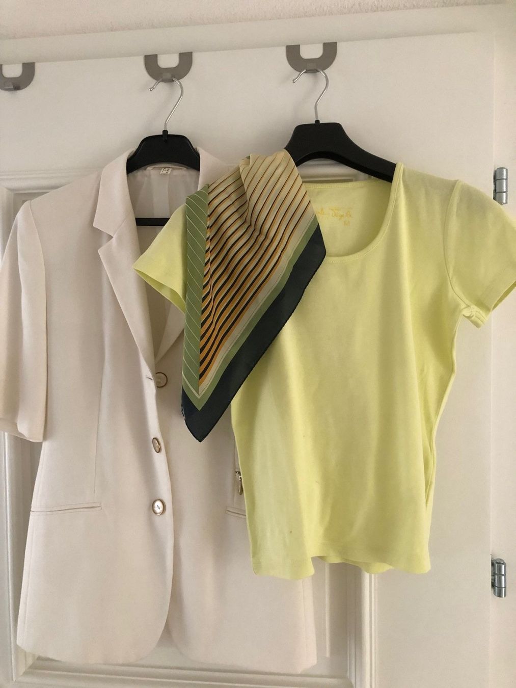 Vestes: Blazer, kurzarm, hellbeige, Gr. 38 – D'occasion à Hergiswil NW par redrose51