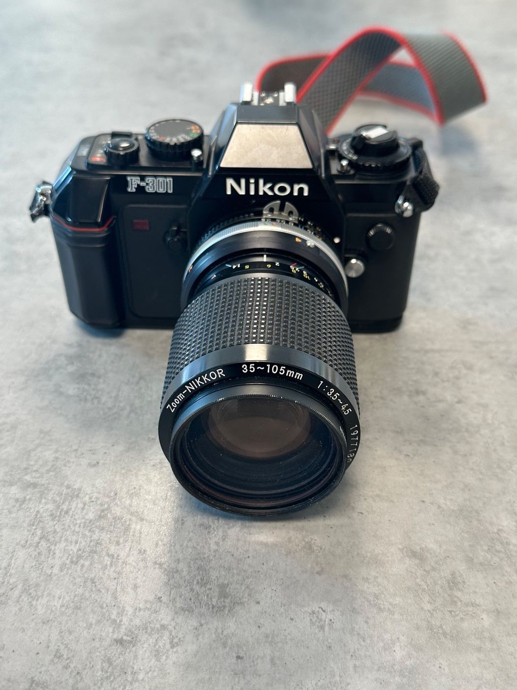 Nikon Fotocamera: Nikon F-301 Reflex analog Vintage mit Zoom Objektiv – Usato da Gossau ZH venduto da Foto-Brocki