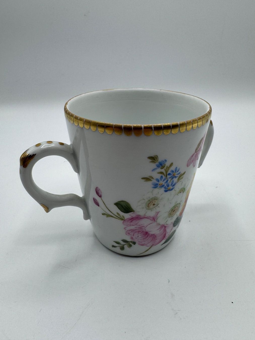 Tasses: Tasse mit Blumenmuster Goldrand – D'occasion à Sachseln par BONATI01 2