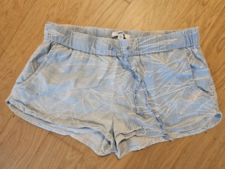 Shorts Vans  hellblau gemustert Grösse S guter Zustand